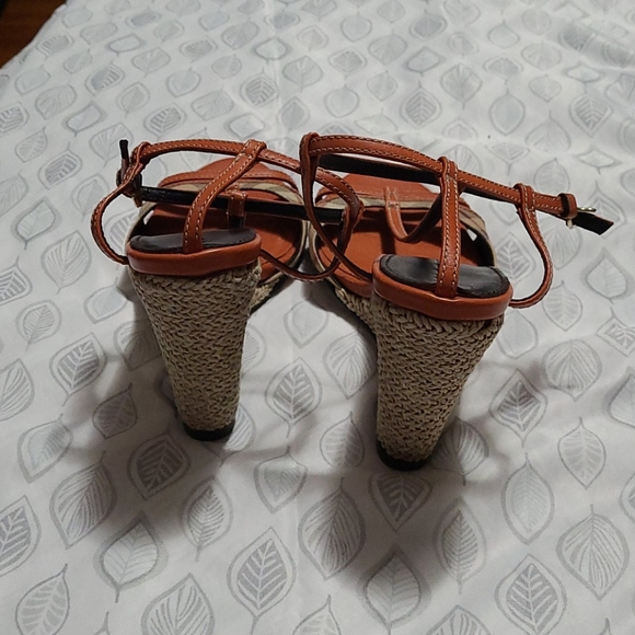 Burberry Orange platform - Picture 3 of 7